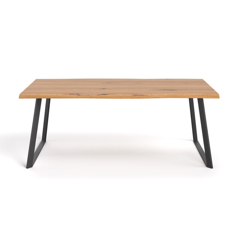 Stół Delta wykonany z litego drewna dębowego i metalu.